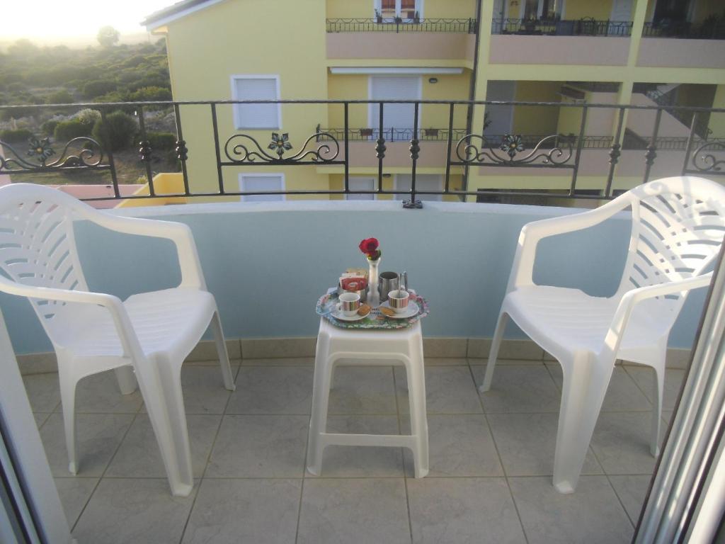 Casa Vacanze Nuraghe Talia Олмедо Екстериор снимка